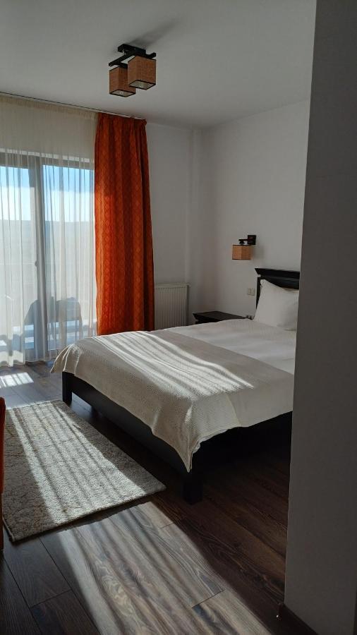 Dragomirna Sunset Hotel Mitocu Dragomirnei Bagian luar foto